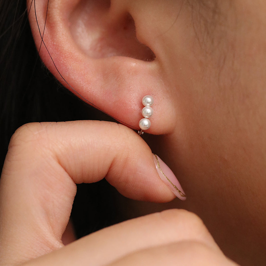 Triple Pearls Huggie Earring-2