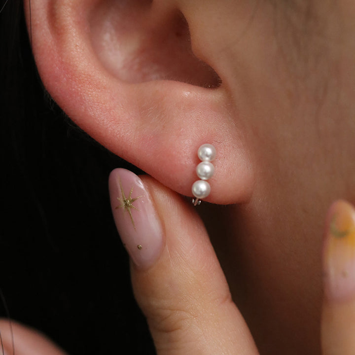 Triple Pearls Huggie Earring-1