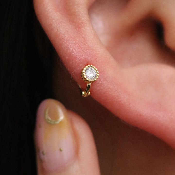 Single cubic huggie earring-1