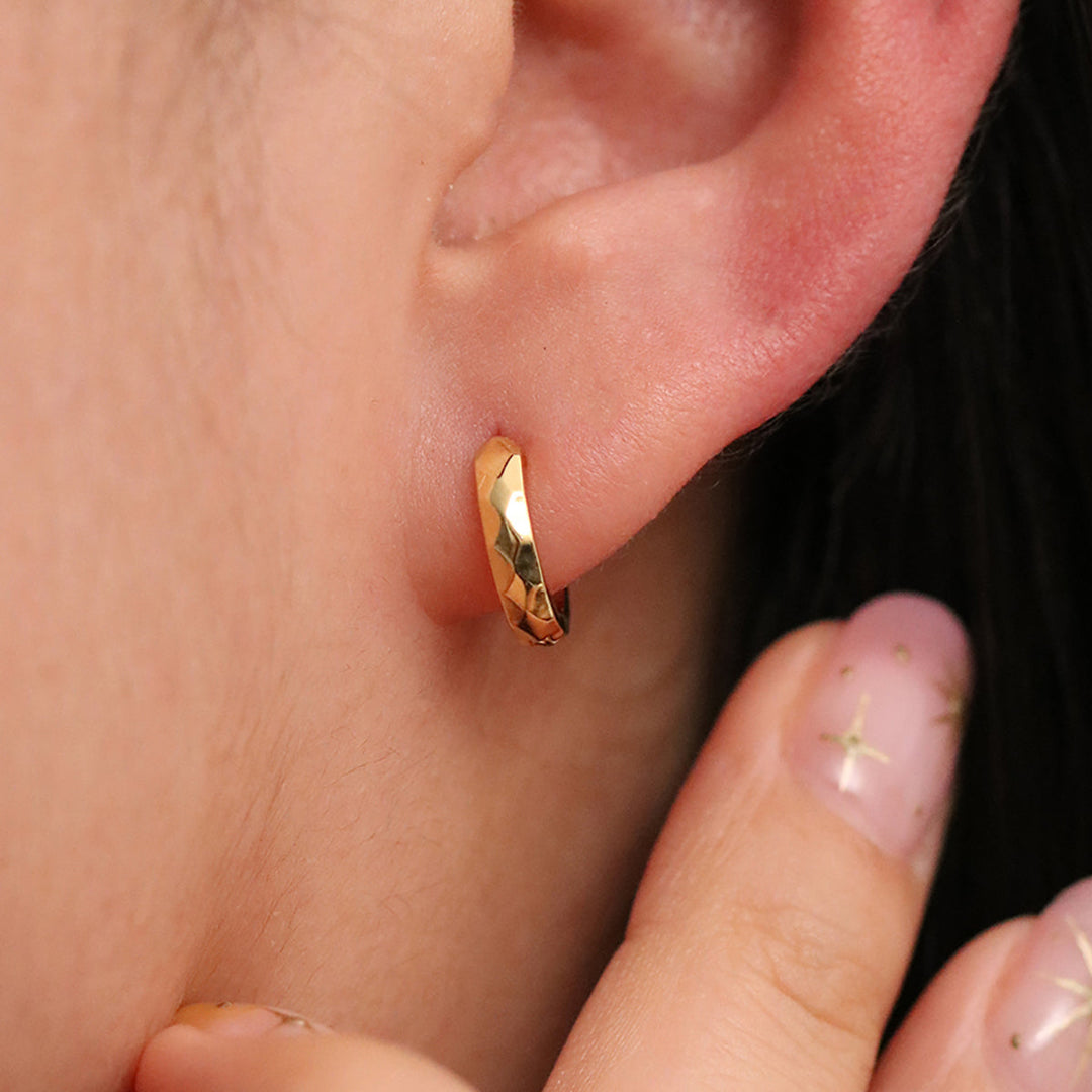 Hammered huggie earring-2