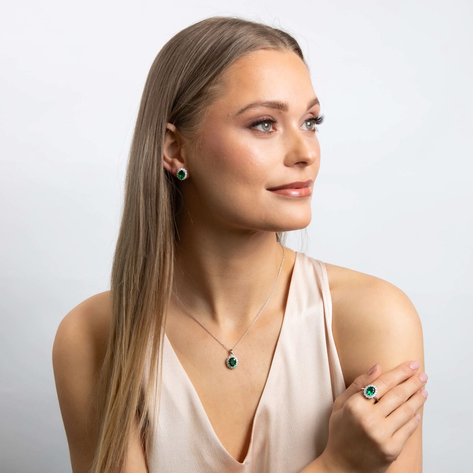 Diamonfire Oval Green Nano White Cubic Zirconia Pendant P5517