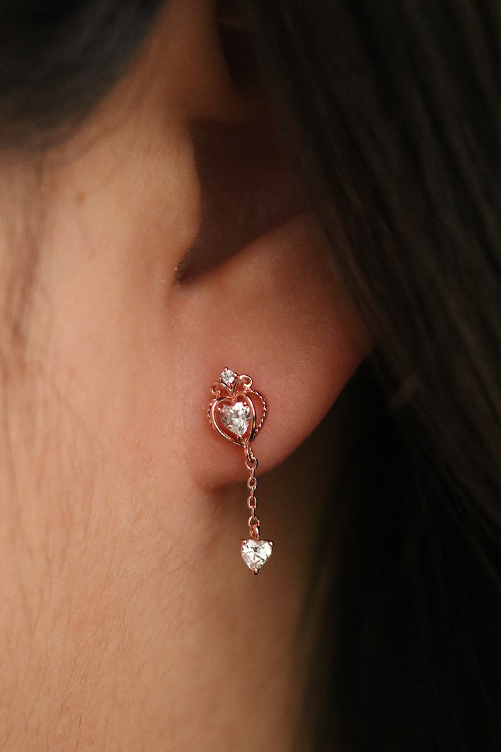 Heart crown dangle earrings-3
