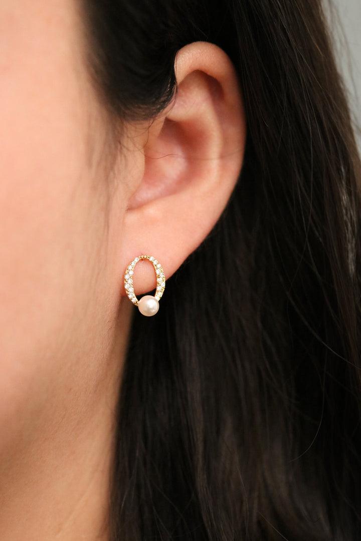 Cubic Oval Pearl Earrings-4