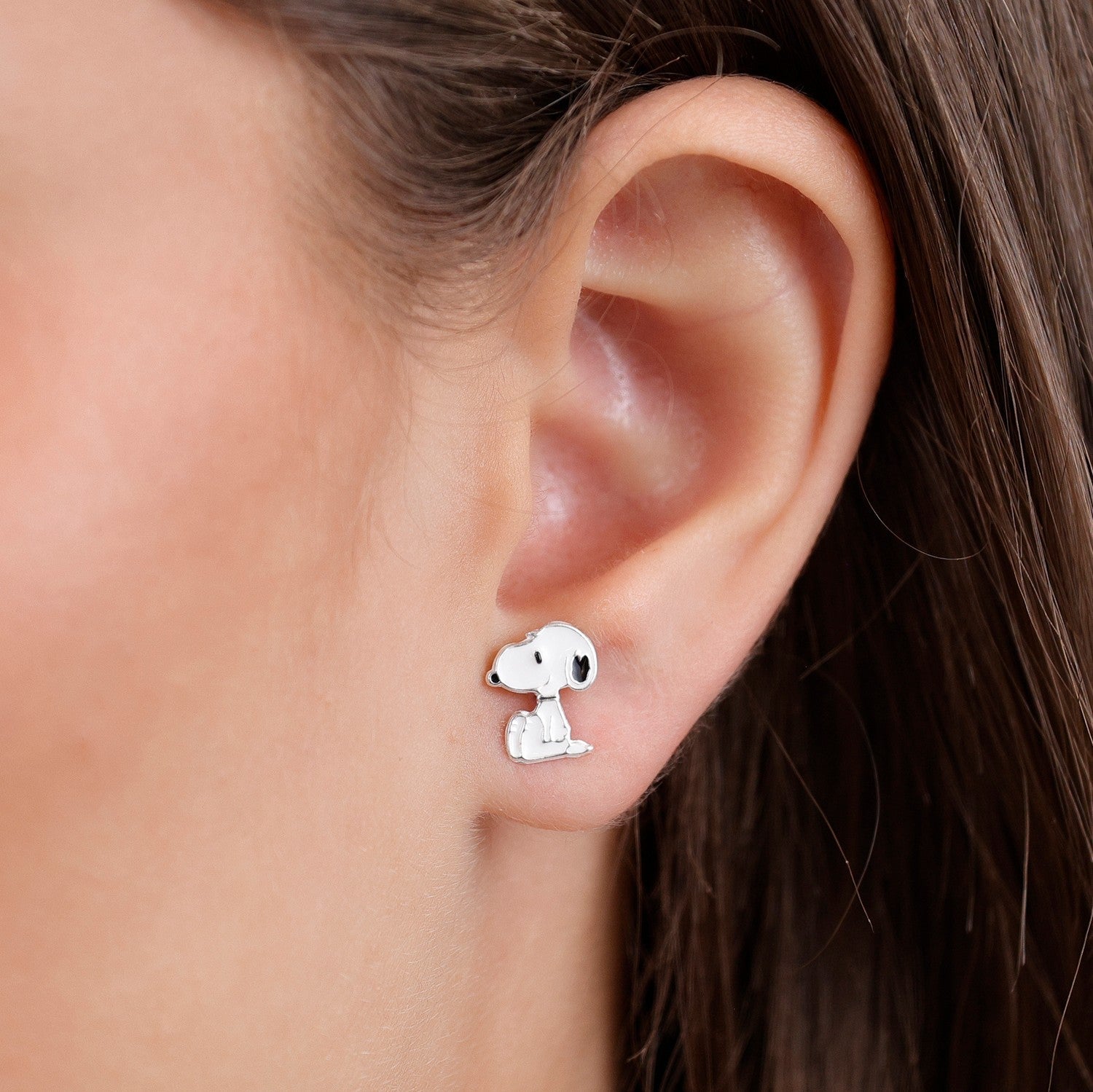 Collectable Peanuts Sterling Silver 925 Enamel Snoopy Stamped Stud Earrings E908011SL.PH