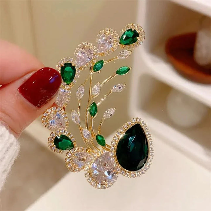 Elegant Emerald Teardrop Brooch