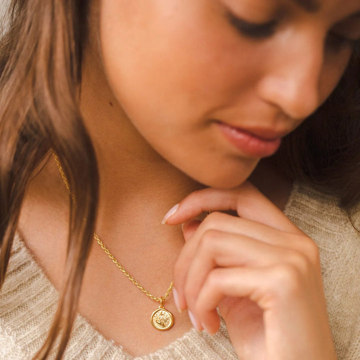 Engraved Gold Plated Manifest Magic Necklace CNGMANMG-TWIST-1