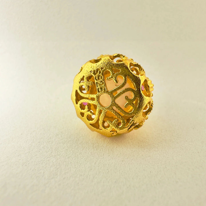 Engraved Pearl Pendant Necklace with Red Diamond