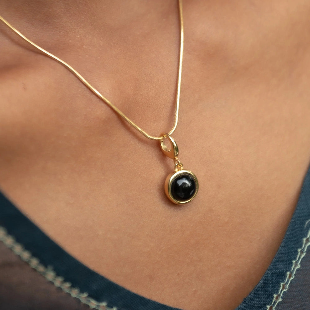 Gold Plated Black Onyx Healing Protection Stone Necklace CNGHSBO-SNAKE-1