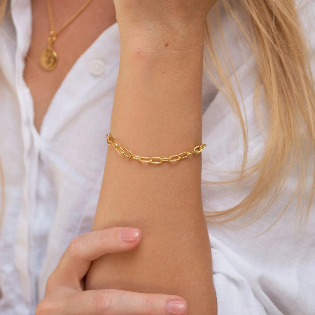 Gold Plated Chunky Oval Link Charm Bracelet CBRGCNKOV