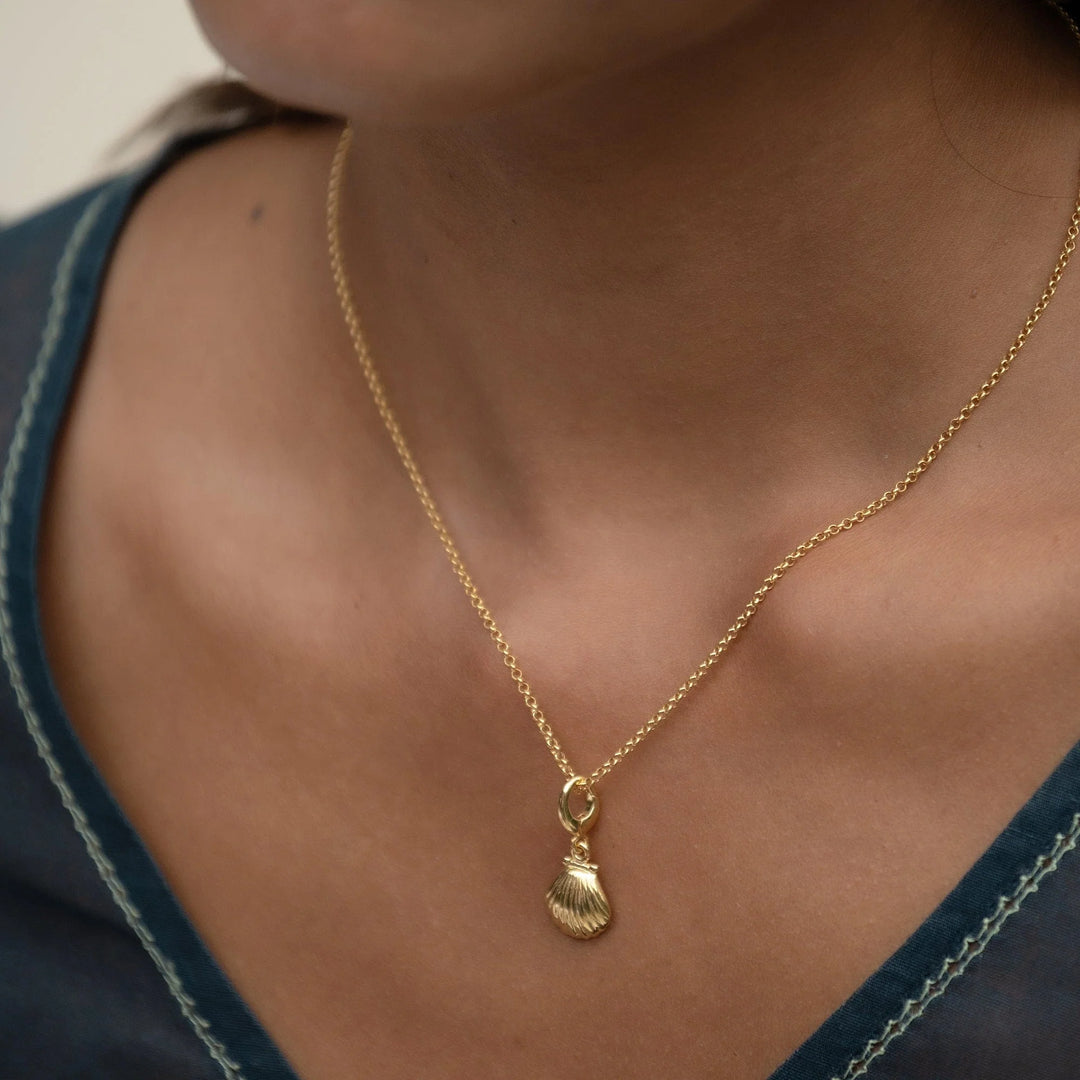 Gold Plated Clam Shell Necklace CNGCS-1
