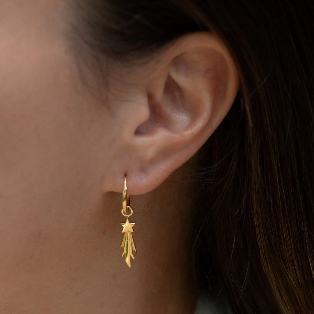 Gold Plated Shooting Star Charm Hoop Earrings CHEGSST-MINI