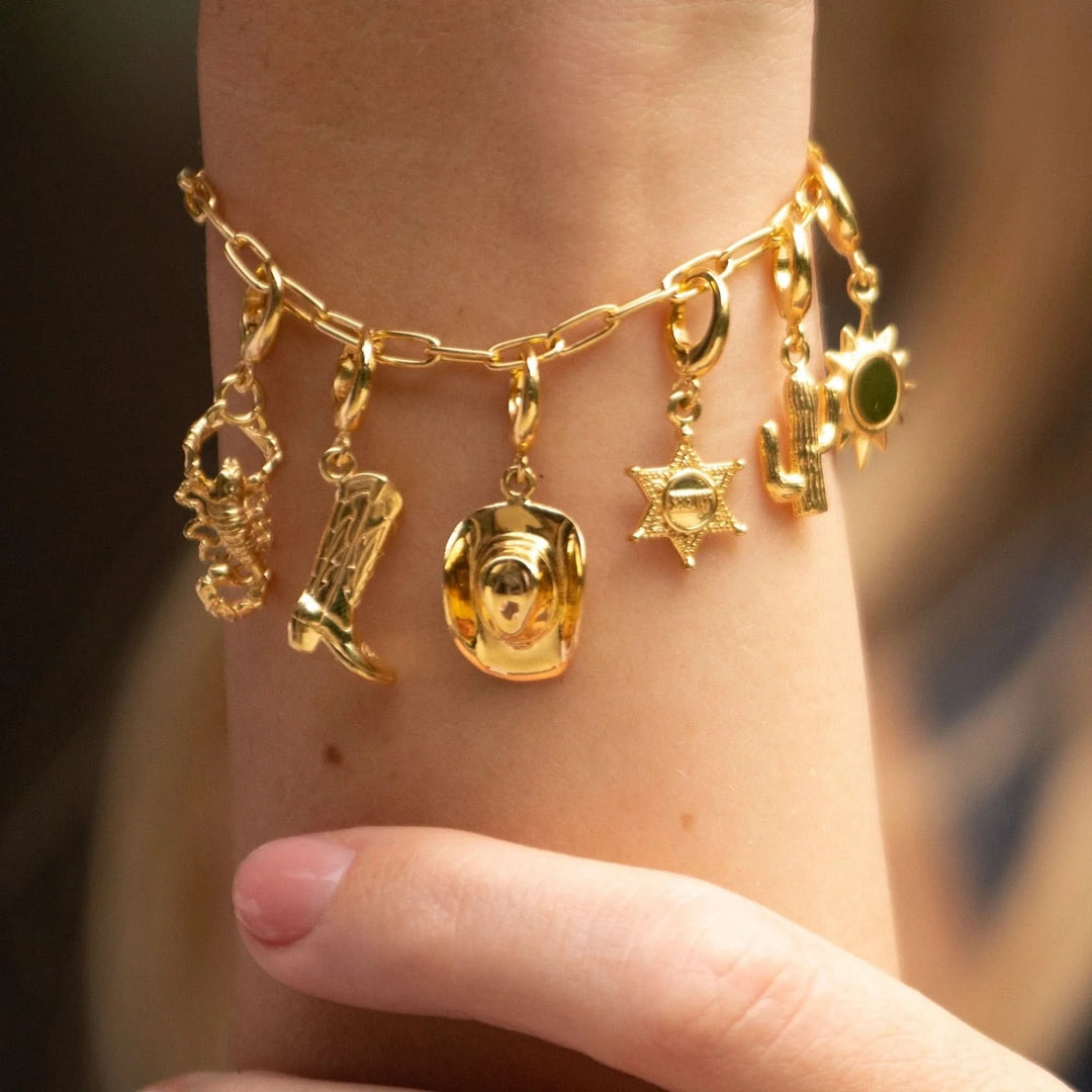 Gold Plated Oval Link Charm Bracelet CBRGOVAL