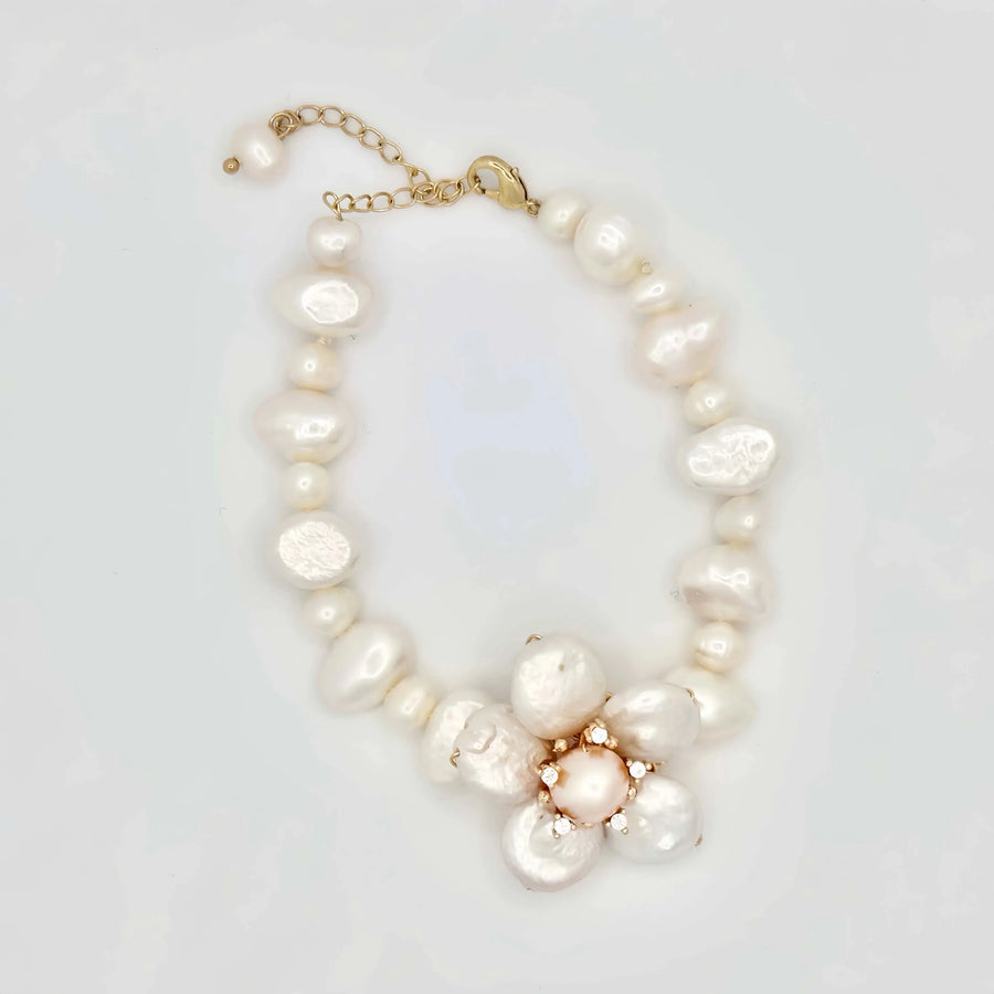 Graduated Pearl Bracelet with Baroque Pearl Flowers