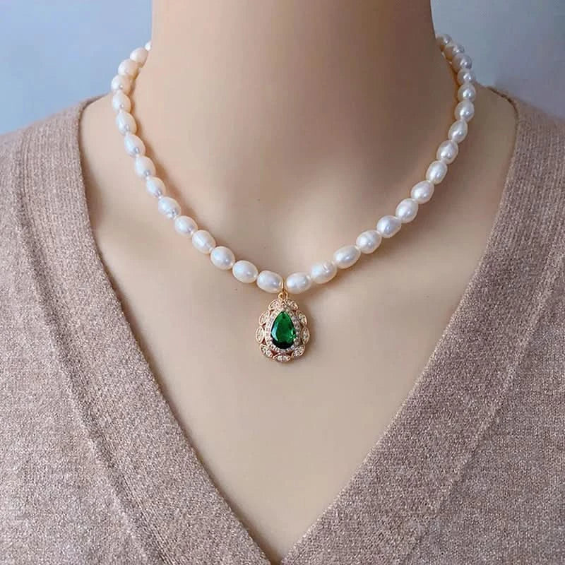 Freshwater Pearl Necklace with Teardrop Gemstone