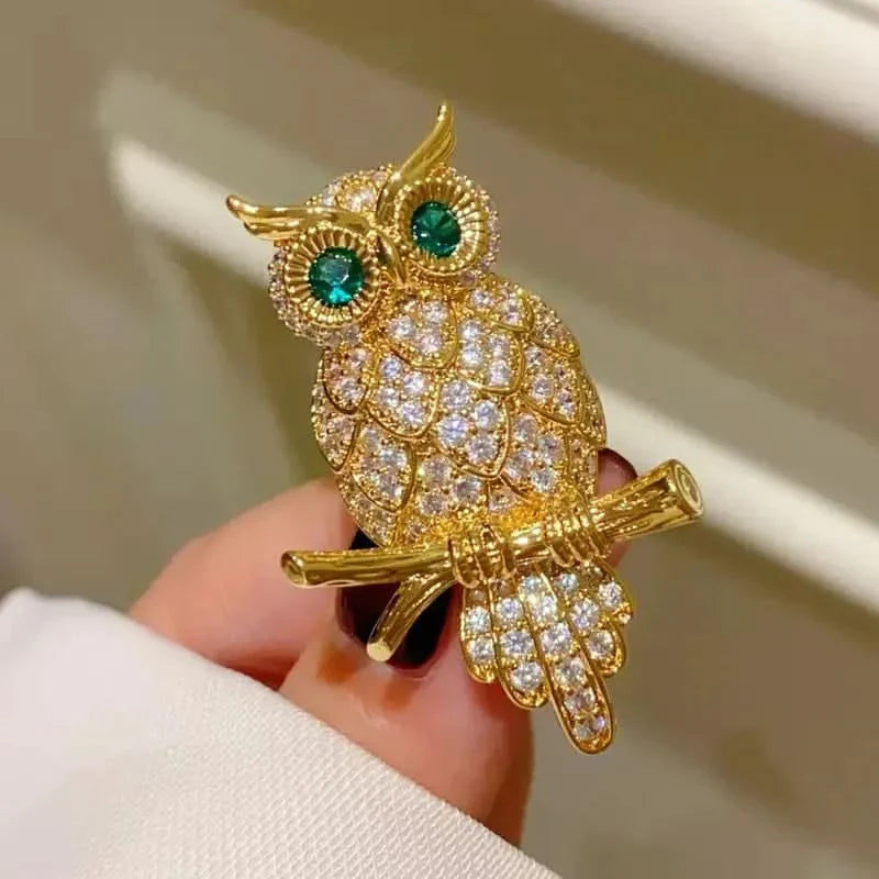 🦉 Green-eyed Owl Brooch