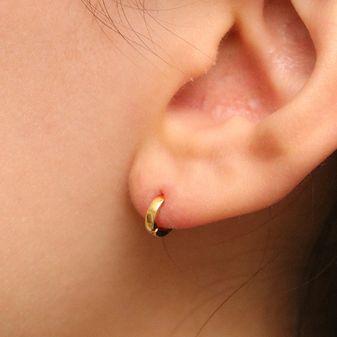 6mm Huggie Earring-2