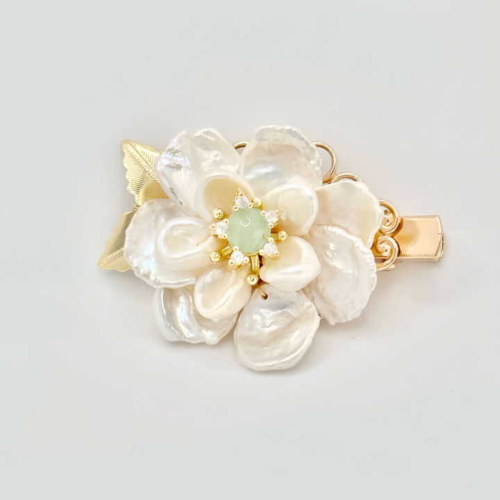 Jade Centerpiece Baroque Pearl Flower Hair Clip