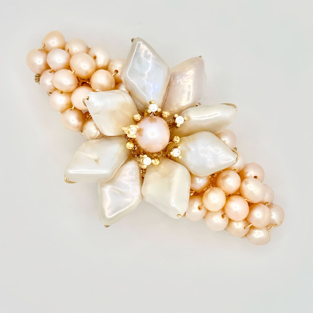Pink Pearl Bloom Gold Hair Clip