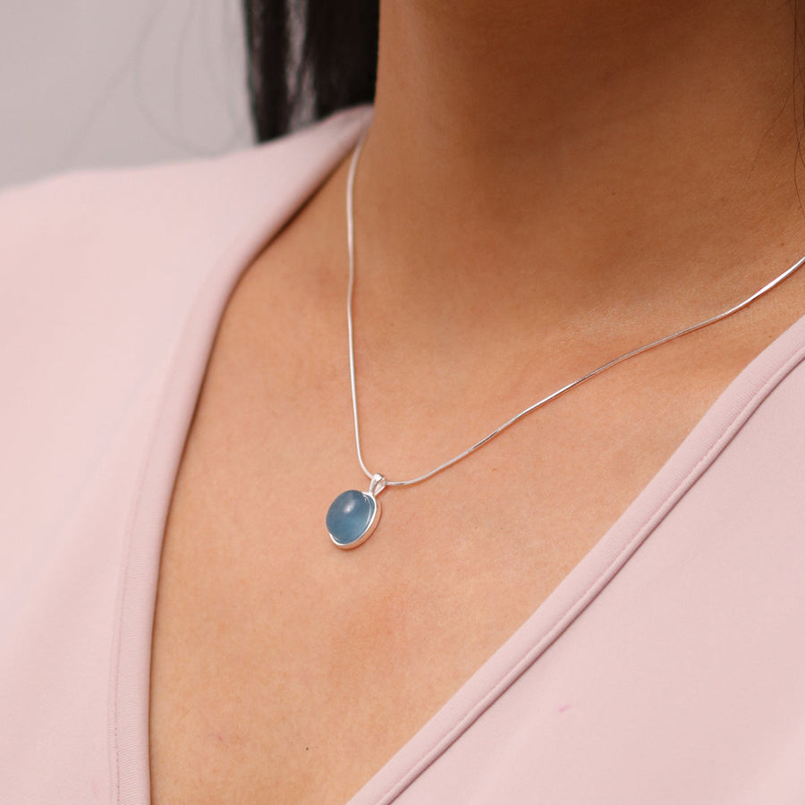 Aquamarine pendant necklace