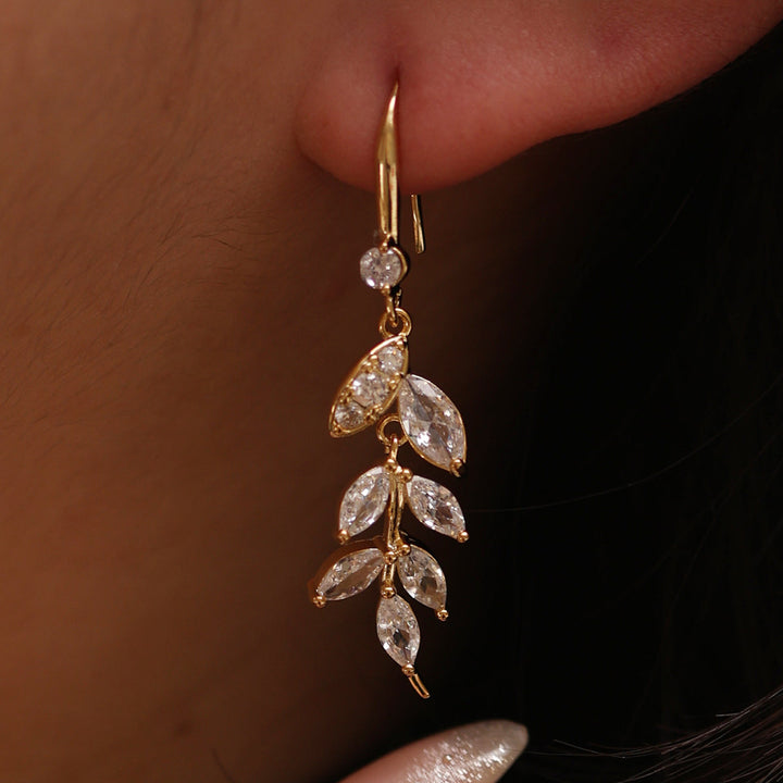 Vine drop hook earrings-1