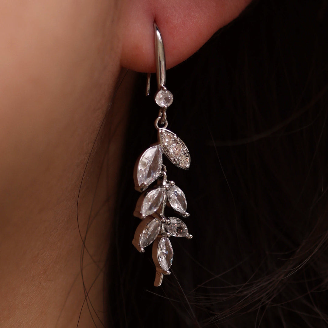 Vine drop hook earrings-3