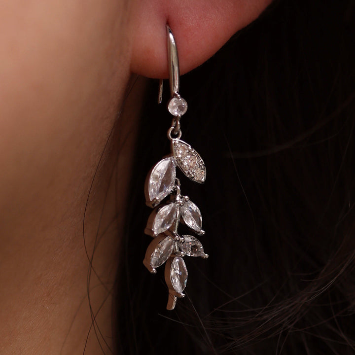 Vine drop hook earrings-3