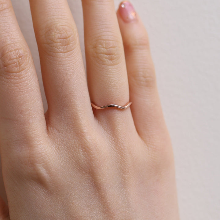 Minimalist Wave Ring-2