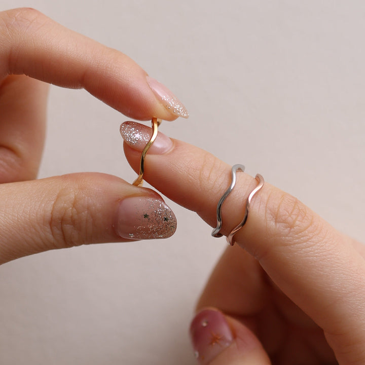 Minimalist Wave Ring-4