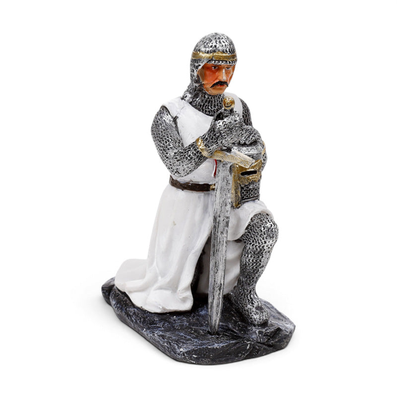 Crusader Knight Kneeling with Sword & Helmet KN234