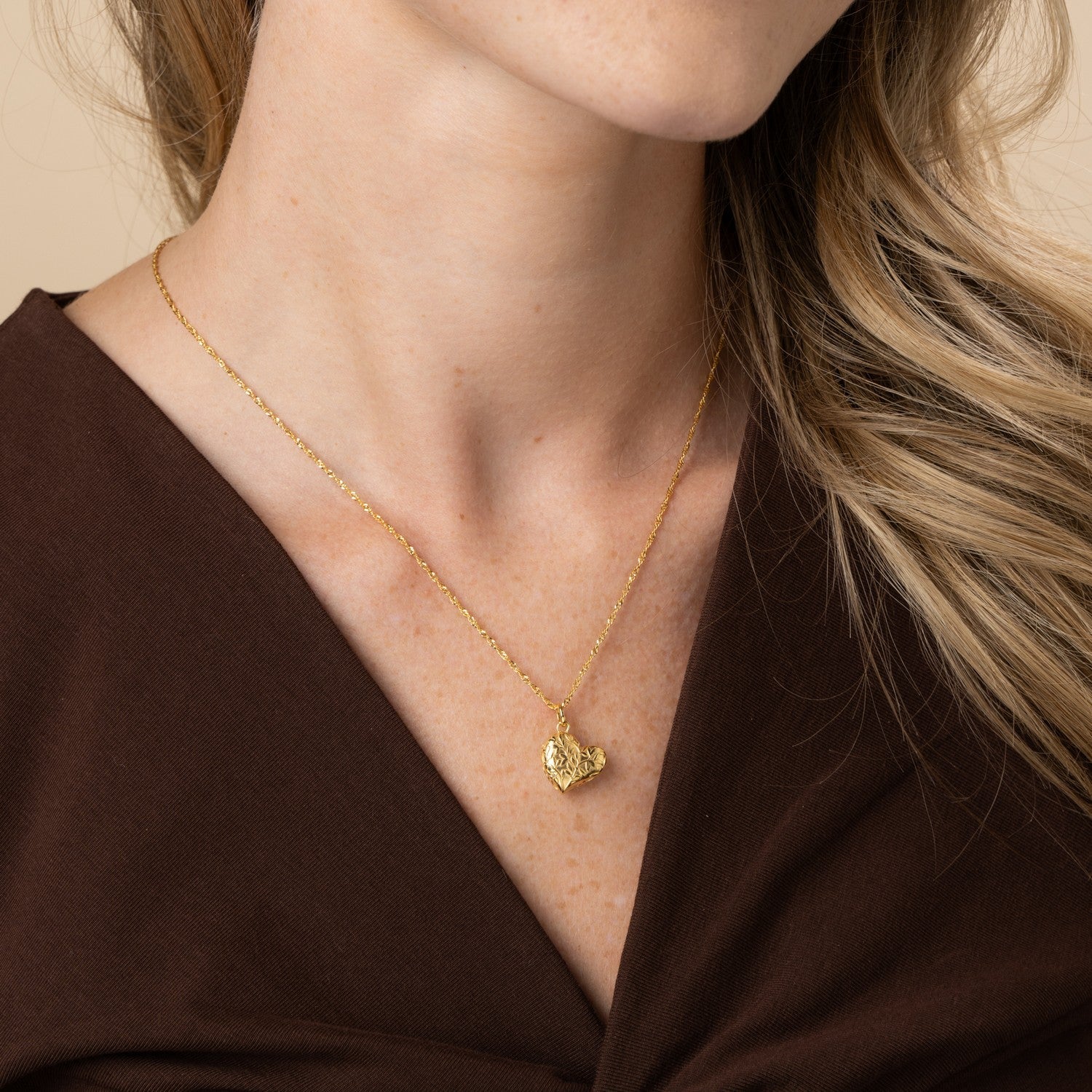 Laura Ashley Darowen Puffy Floral Heart Necklace N4789