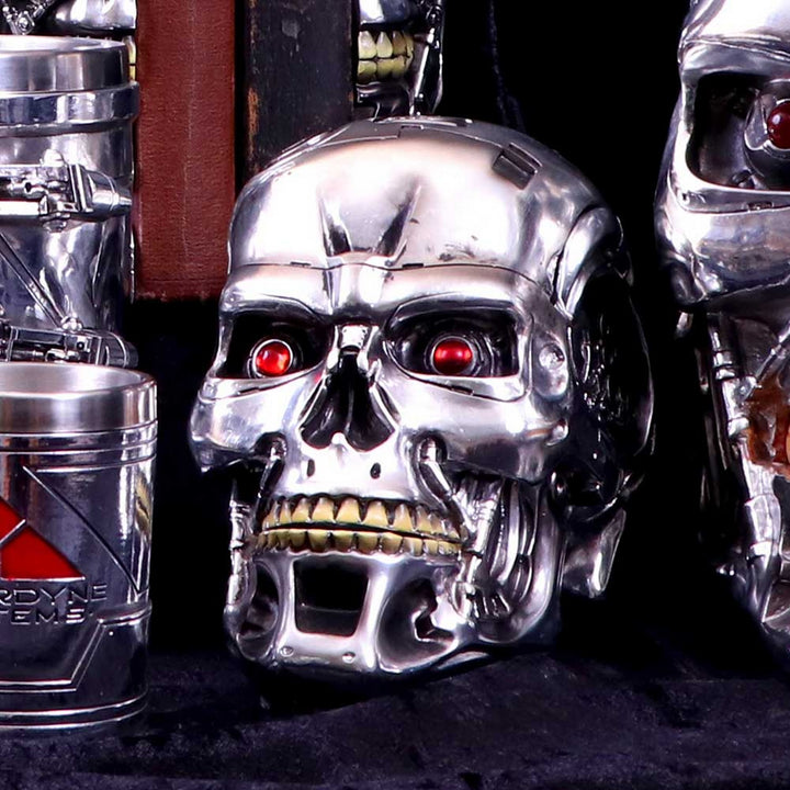 T-800 Terminator 2 Judgement Day T2  Box NOW0949
