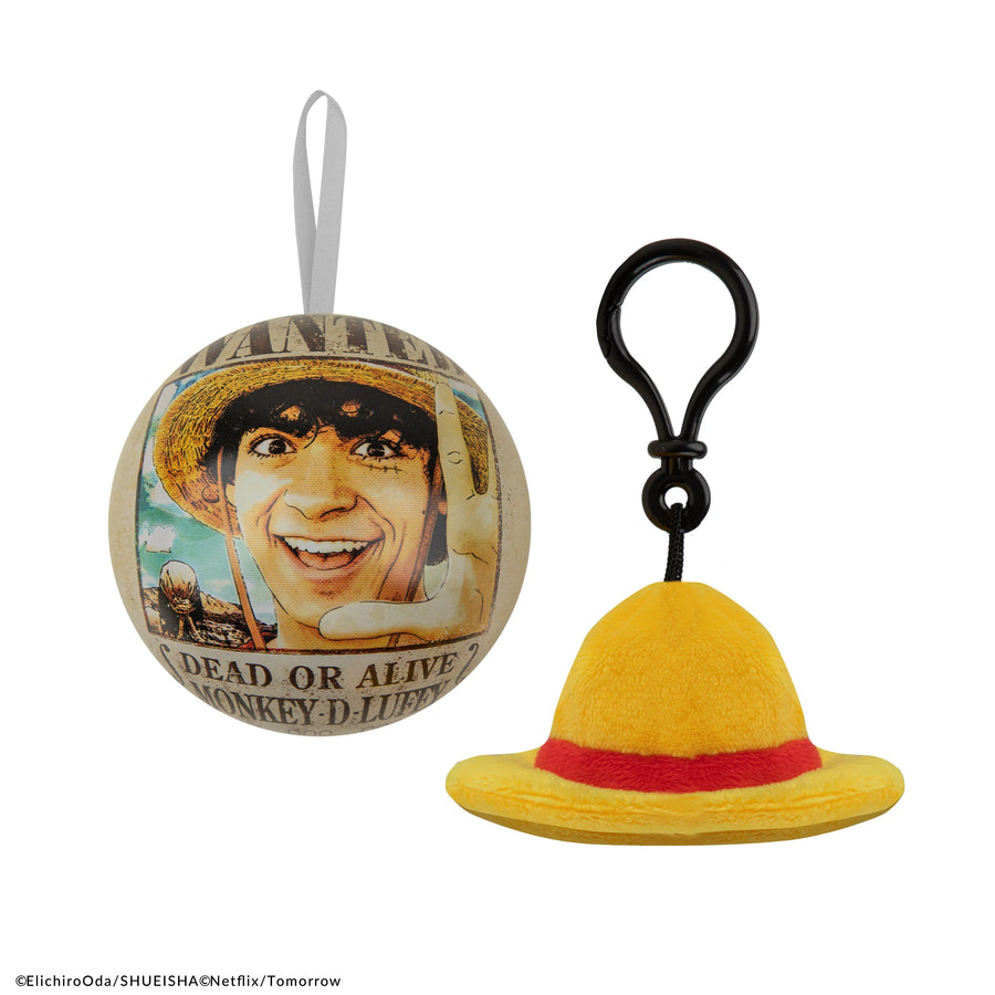 One Piece Holiday Capsule with Keyring Plush Straw Hat CR2795