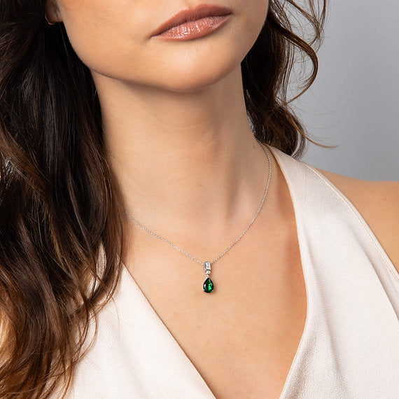 Diamonfire Clear Green Nano Cubic Zirconia Classic Cushion Cut Pendant P5576