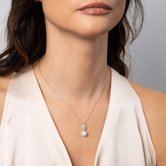 Diamonfire Clear Cubic Zirconia White Shell Pearl Statement Brilliant Cut Pendant P5582