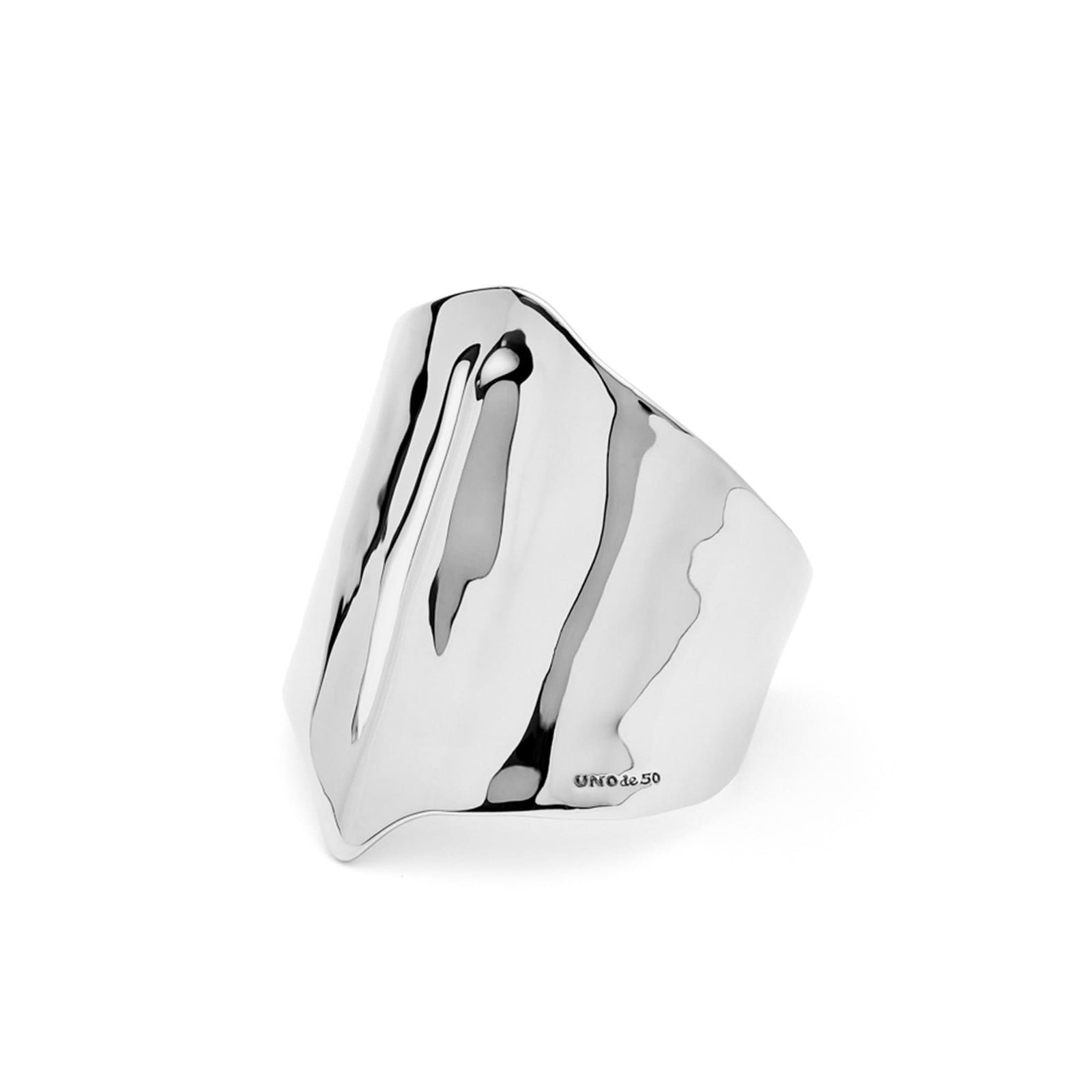Metal Alloy Rigid Pleated Sterling Silver Stingray Bangle Bracelet PUL2445MTL000