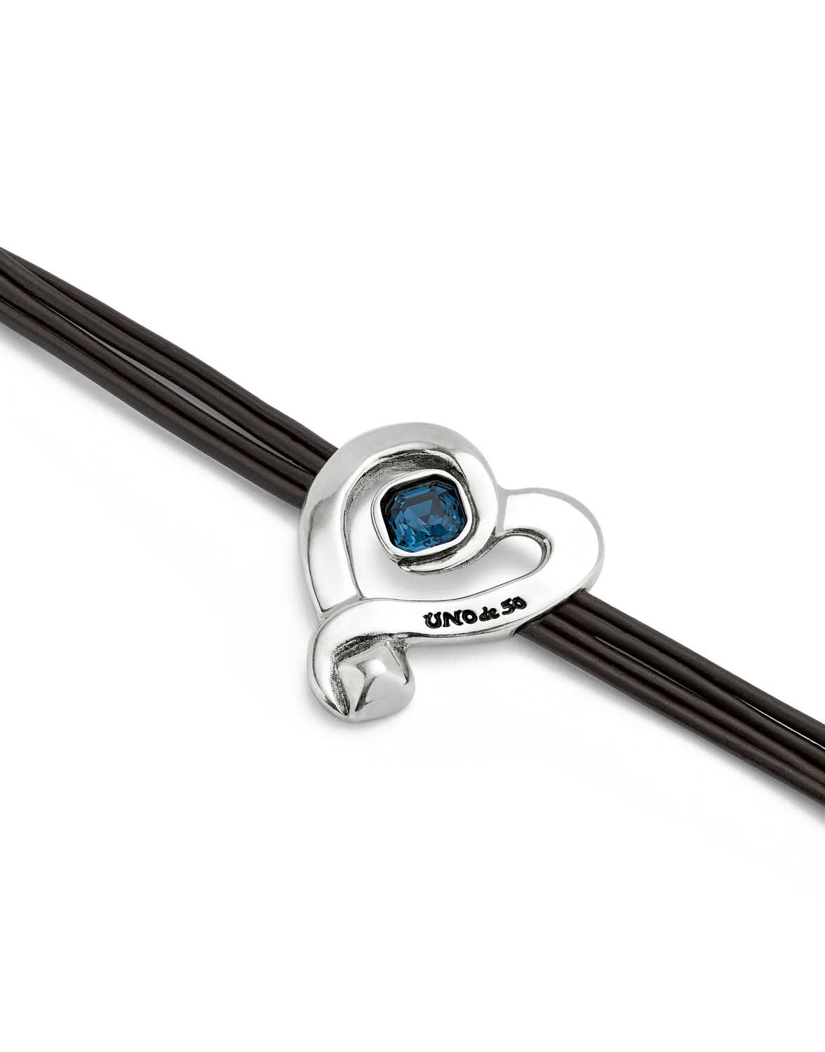 Elegant Sterling Silver Plated Ser Expresiva Blue Bracelet PUL2542AZOMTL0 showcasing a leather design and striking blue crystals, perfect for luxury jewelry lovers.