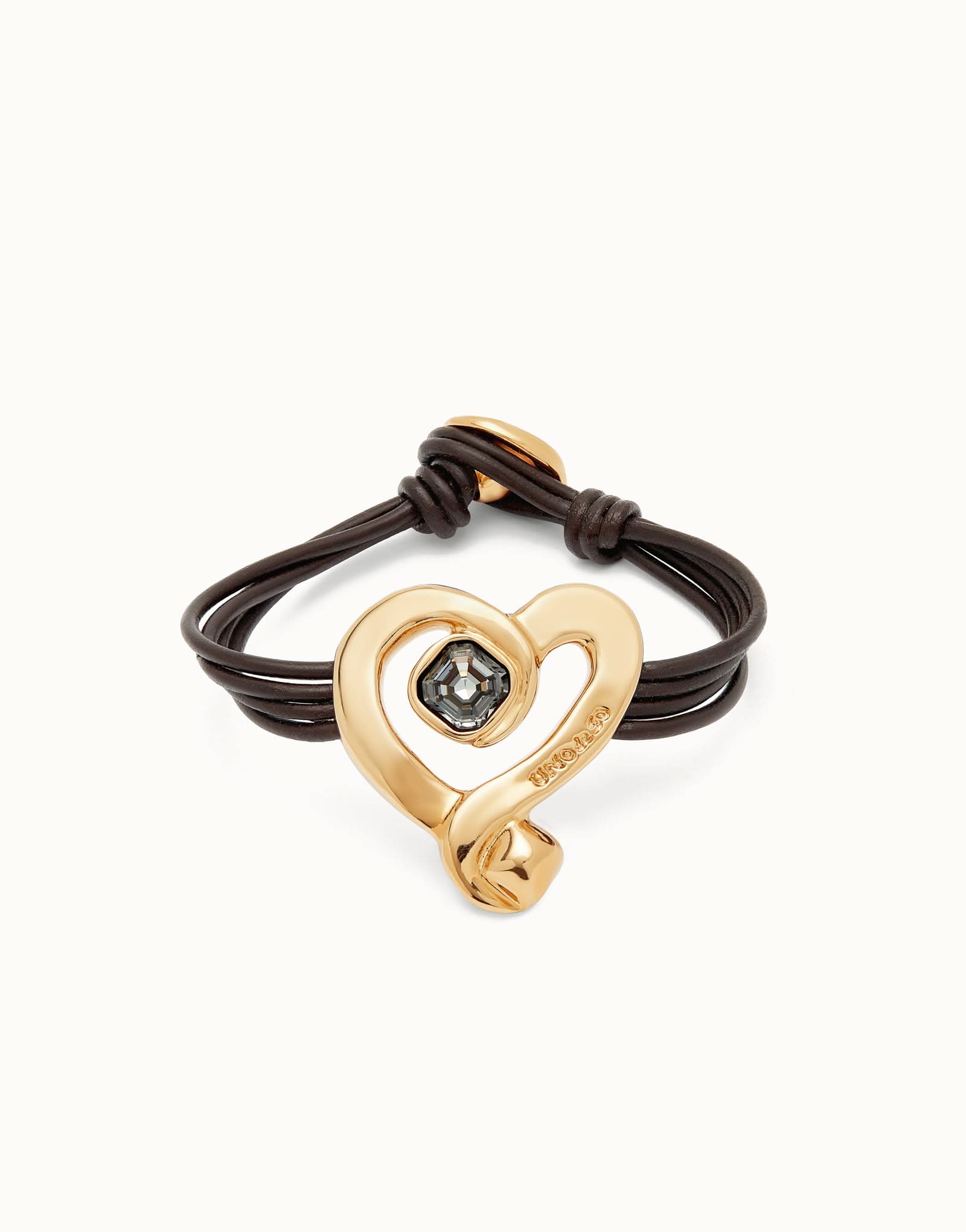 Elegant 18k Gold Sterling Silver Plated Ser Expresiva Black Bracelet features a heart design and black crystal, perfect for expressing individuality.