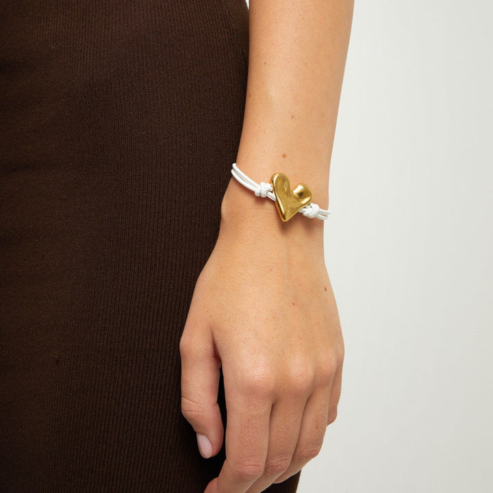 White Leather Heart Shaped 18K Detail Plated Detail Bracelets PUL2638BLCORO