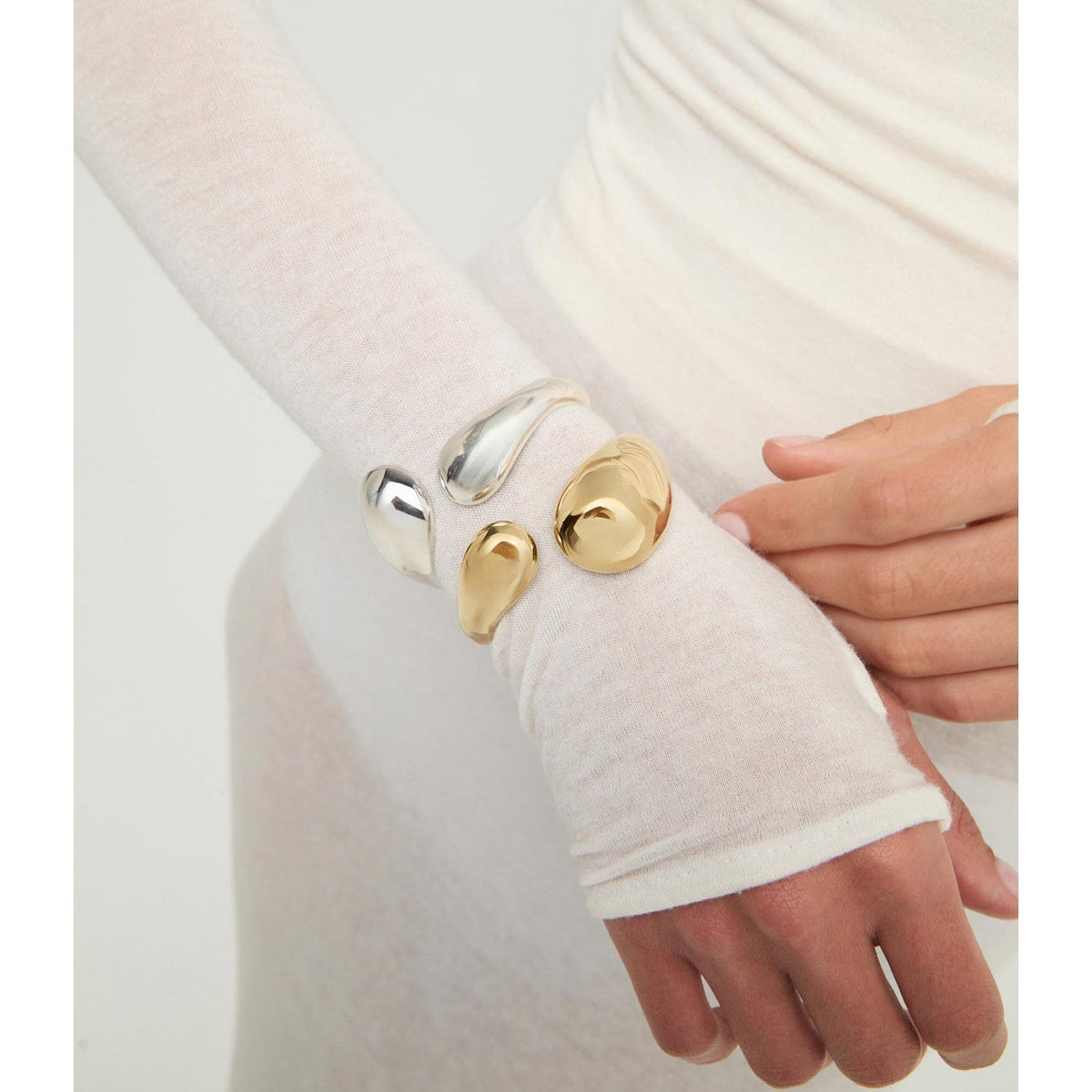 UNOde50 Corium 18k Gold Plated Bangle PUL2647ORO000