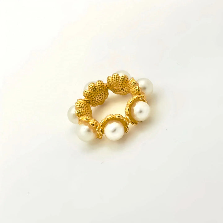 Pearl Circle Pendant Necklace