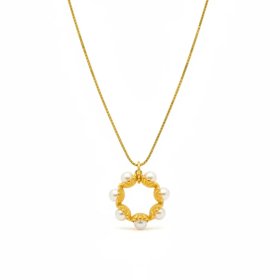 Pearl Circle Pendant Necklace
