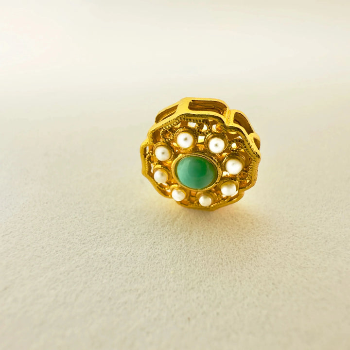 Pearl & Turquoise Vintage Hollow Pendant Necklace