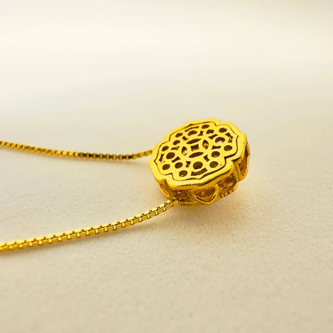 Pearl & Turquoise Vintage Hollow Pendant Necklace