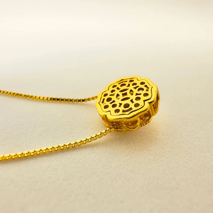 Pearl & Turquoise Vintage Hollow Pendant Necklace