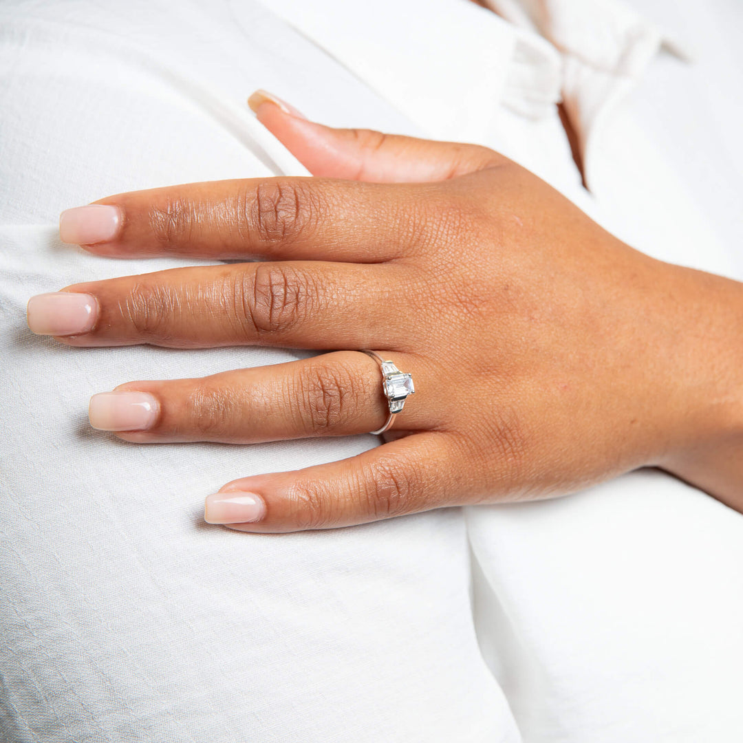 Beginnings Sterling Silver Cubic Zirconia White ring R3899C