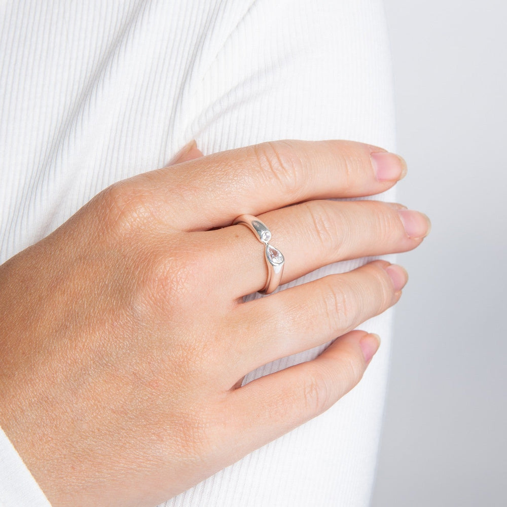 Beginnings Sterling Silver Cubic Zirconia Ring R4011C