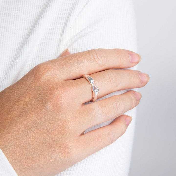 Beginnings Sterling Silver Cubic Zirconia Ring R4011C