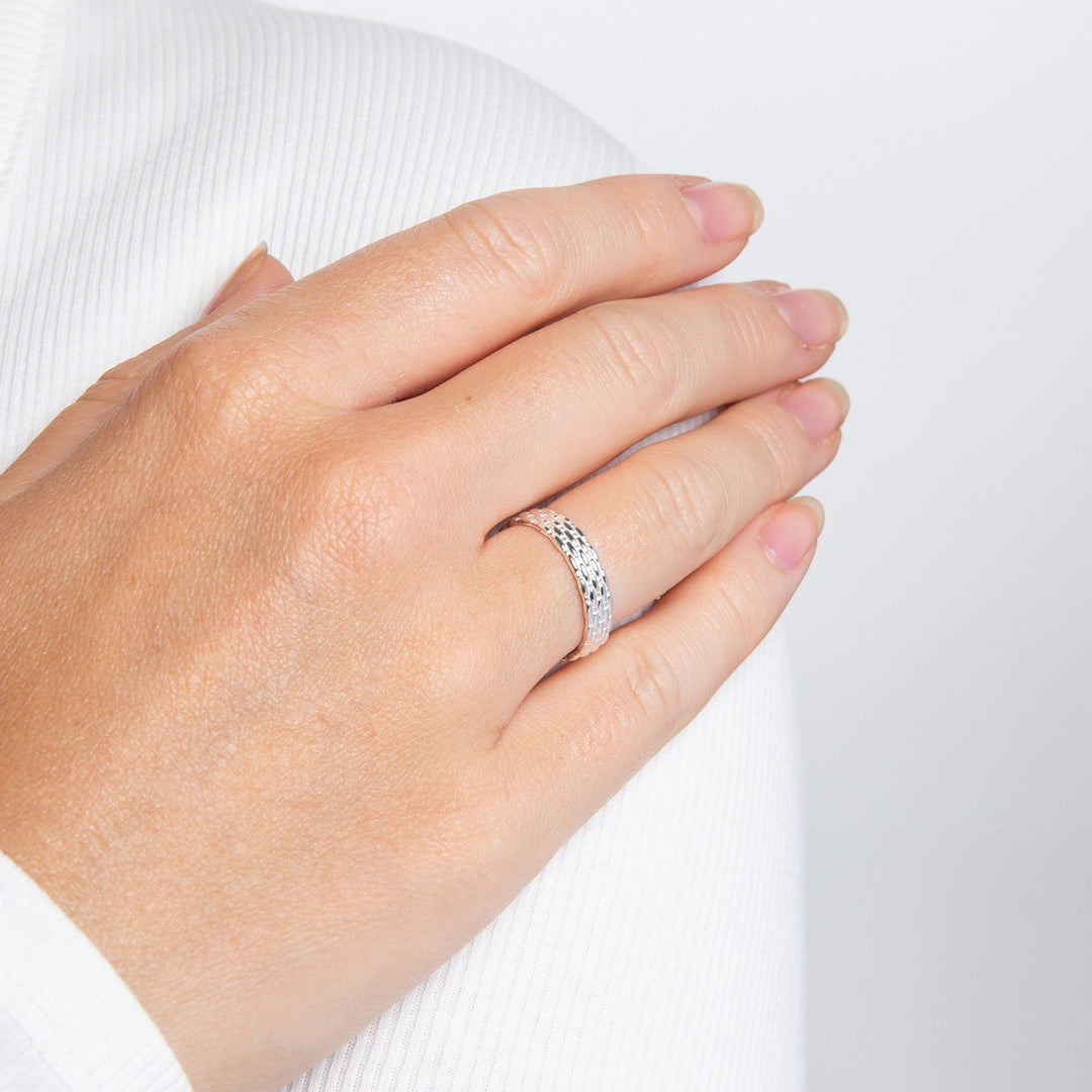 Beginnings Sterling Silver Ring R4015