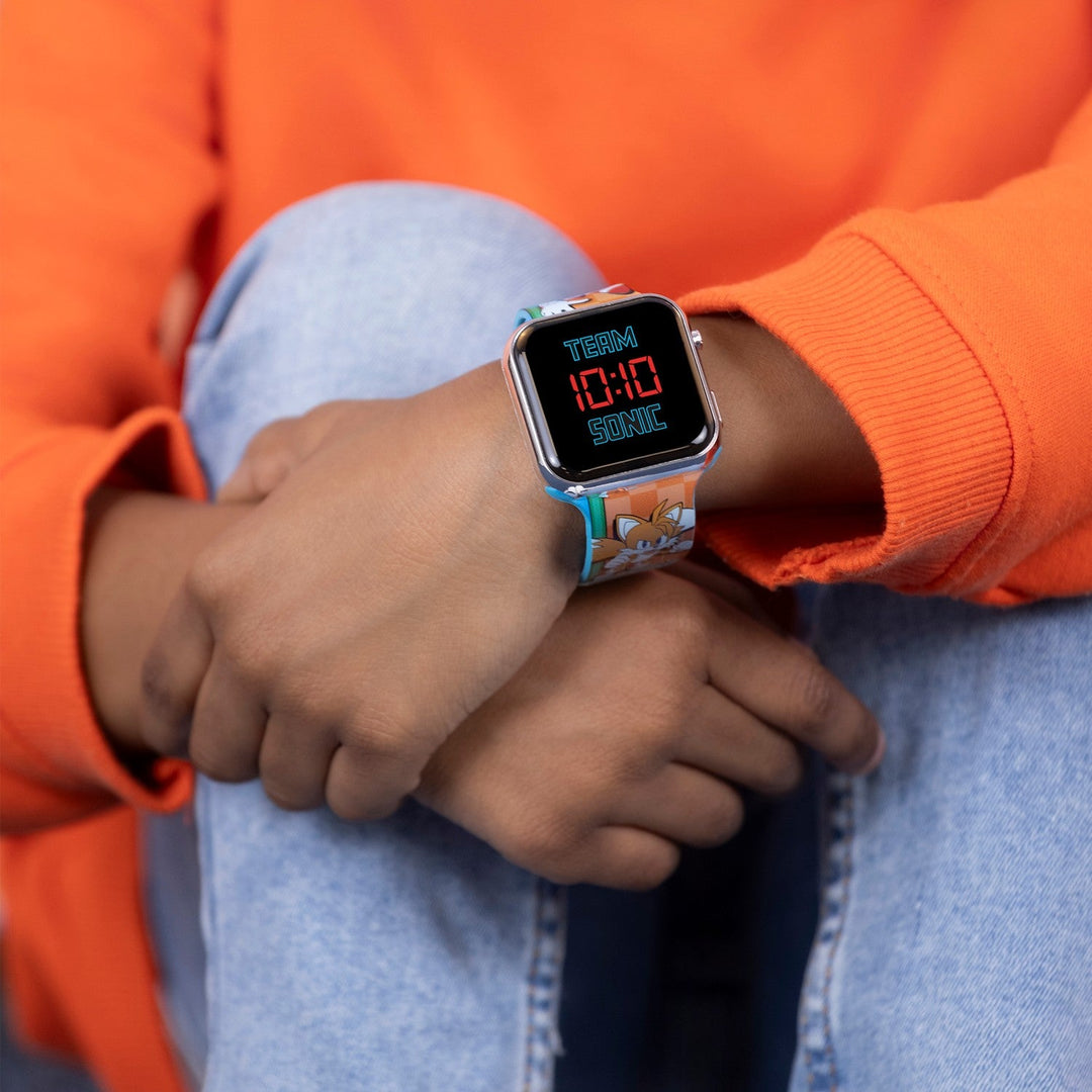 Kids Film And Cartoon Sonic, Tails Knuckles Printed Strap Led Orange Watch SNC4322M