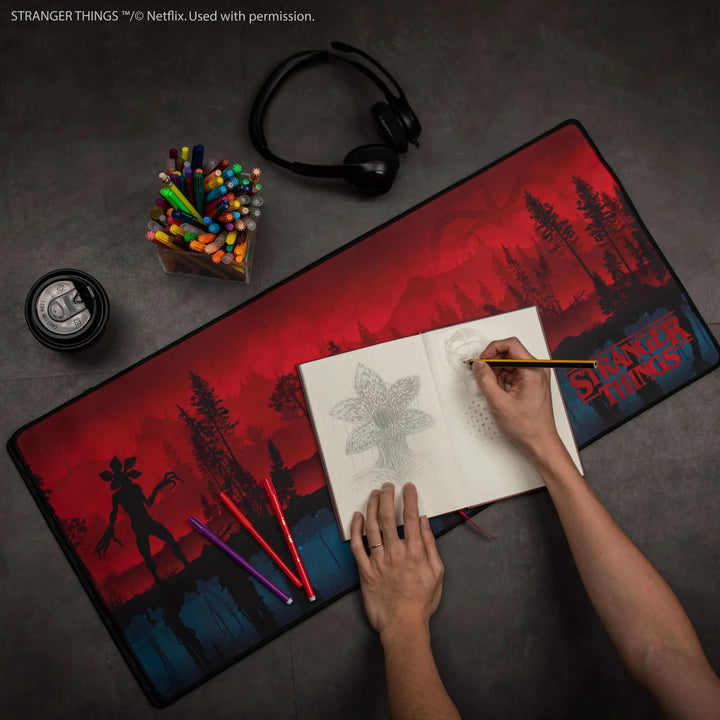 Upside Down Desk Mat CR2581